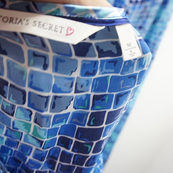 Victoria secret vintage satin mosaic print pjs size M - Picture 2 of 6